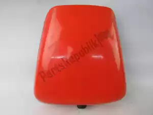 aprilia ap8230526 coprisedile - Parte inferiore