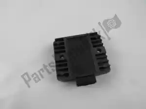 Ducati 54040191A voltage regulator - image 10 of 12