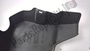 aprilia AP8149424 koelvloeistof tank cover - Midden