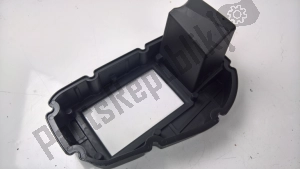 aprilia AP8149021 air filter support - Right side