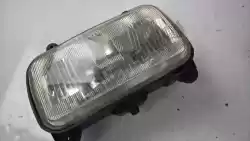 Aquí puede pedir kit de faros de Ducati , con el número de pieza 037032210: