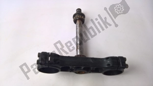 aprilia AP8123723 lower triple tree steering yoke - image 13 of 16