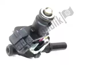 piaggio 8732885 injector - Middle