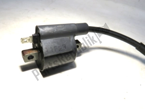 aprilia AP0265417 ignition coil and spark plug cable - Right side