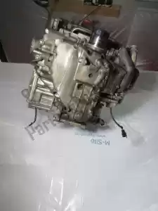 Honda 11000MM5641 complete engine block with dynamo - image 34 of 46