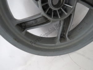 aprilia AP8128107 rear wheel silver - image 24 of 28
