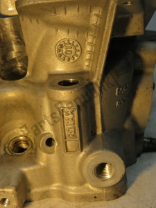 aprilia AP0613406 cilinderkop, voor - afbeelding 17 van 20