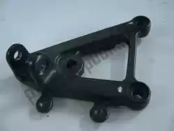 Here you can order the right front footrest bracket from Piaggio Group, with part number AP8135909: