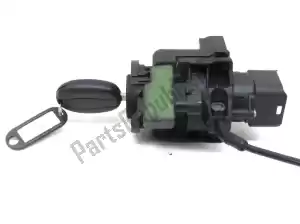 Piaggio CM082504 cuerpo del acelerador / cerradura de encendido / ecu / mecanismo de bloqueo de maletero y compañero - imagen 35 de 52