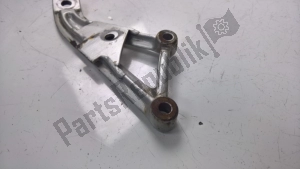 aprilia AP8135862 footrest bracket - Right side