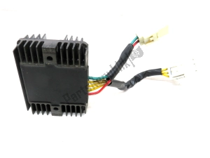 aprilia 641709 voltage regulator - image 10 of 10