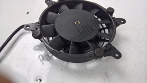 aprilia AP8124067 ventilateur - Côté gauche