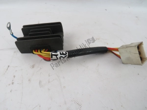 aprilia AP8112906 voltage regulator - Upper part