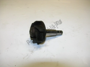 aprilia AP8206335 water pump shaft+impeller - Bottom side