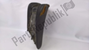 aprilia ap8229255 saddle - image 12 of 12