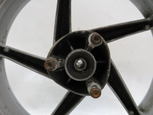 aprilia AP8208376 roue avant, gris, 13, 3,50, 5 - Partie inférieure