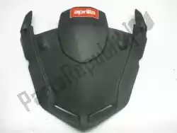 Here you can order the front fairing-dashboard lockup from Piaggio Group, with part number AP8158853:
