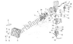 Cylinder head/Carburettor