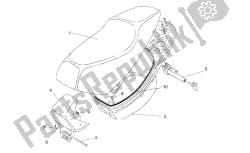 compartiment pour selle et casque