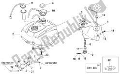 Oil and fuel tank