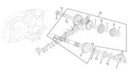 Driven shaft 5 speed gearbox