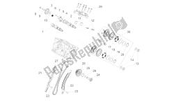 układ rozrządu z tylnym cylindrem