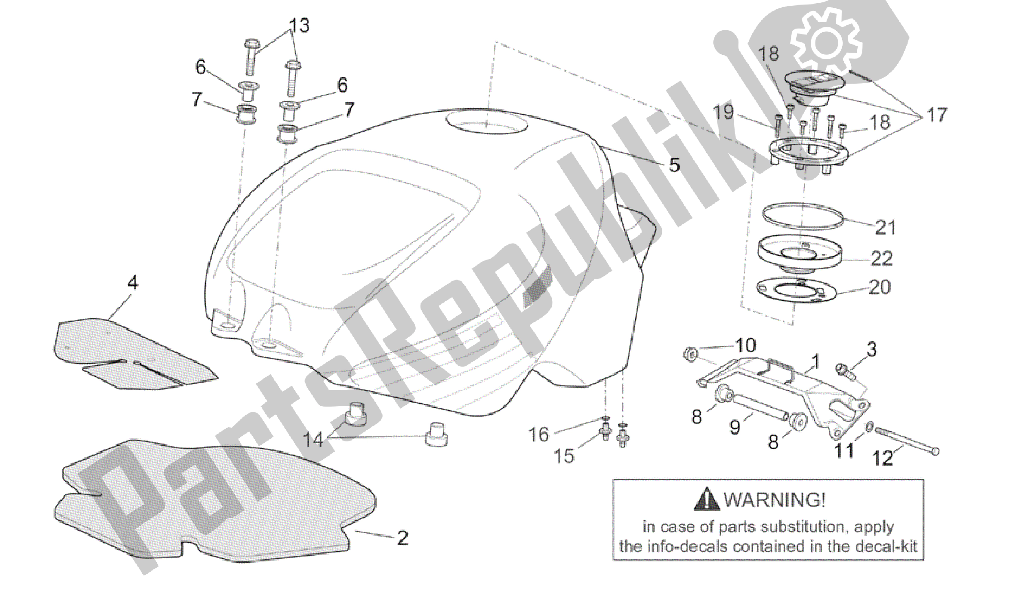 All parts for the Fuel Tank of the Aprilia RSV Tuono RS 1000 2004 - 2005