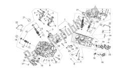 Cylinder head - valves