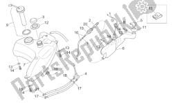 Oil and fuel tank