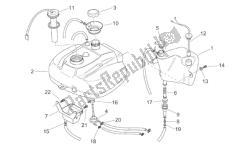 Oil and fuel tank