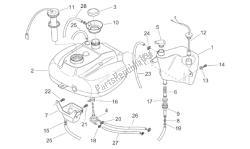 Oil and fuel tank