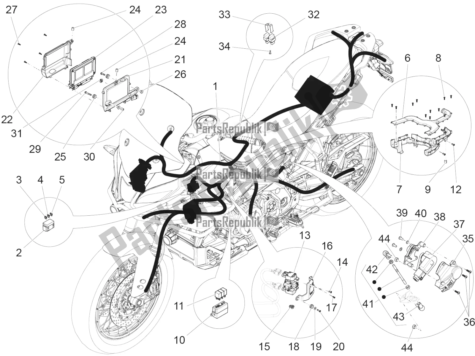 All parts for the Central Electrical System of the Aprilia Caponord 1200 Rally USA 2017