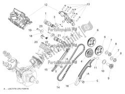 układ rozrządu z tylnym cylindrem