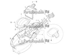 logement de casque - sous la selle