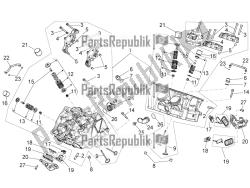 Cylinder head - valves