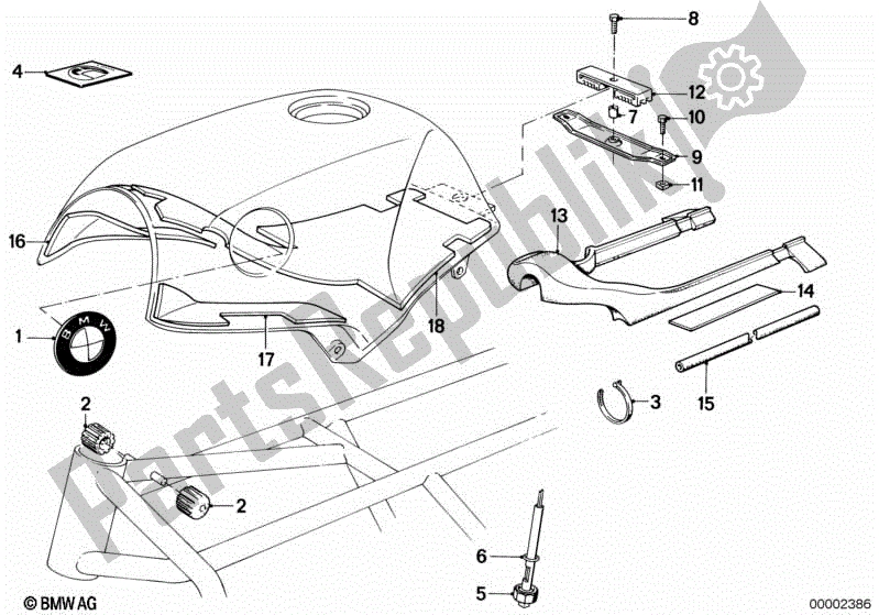 All parts for the Fuel Tank/attaching Parts of the BMW K 100 RT  589 1000 1984 - 1988