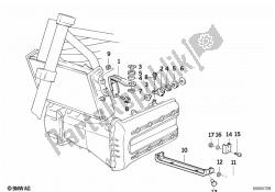 Fairing bracket