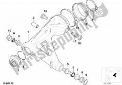 Rear wheel swinging arm