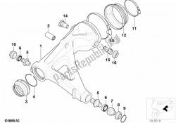 Rear wheel swinging arm