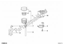 Rear wheel brake, fluid container