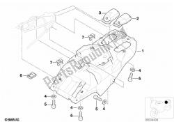 Rear carrier part