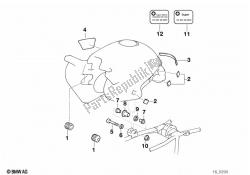 Fuel tank/attaching parts