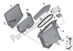 Storing part./moulding radio cut-out