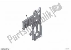 Bracket plug terminal