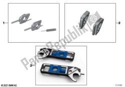Set of chain tensioners