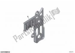 Bracket plug terminal