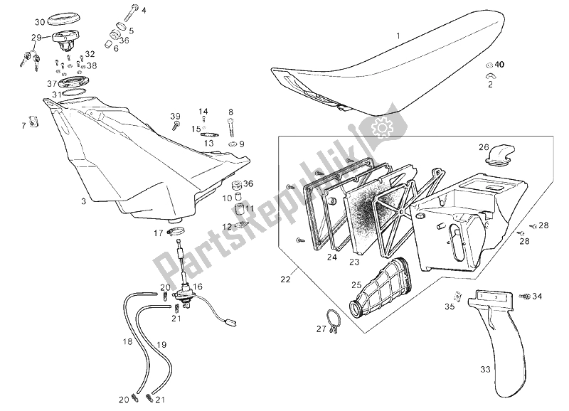 Toutes les pièces pour le Réservoir du Derbi Senda 50 SM DRD PRO E2 2 VER 2005