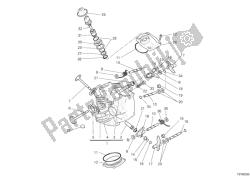 Horizontal cylinder head