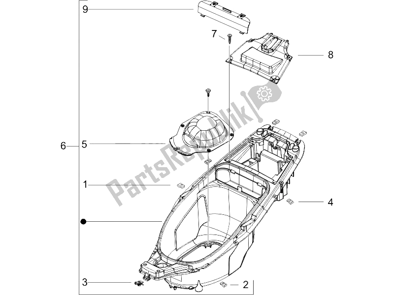 Toutes les pièces pour le Logement De Casque - Sous La Selle du Gilera Runner 125 VX 4T UK 2005