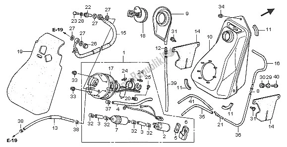 All parts for the Fuel Tank of the Honda FJS 600D 2005